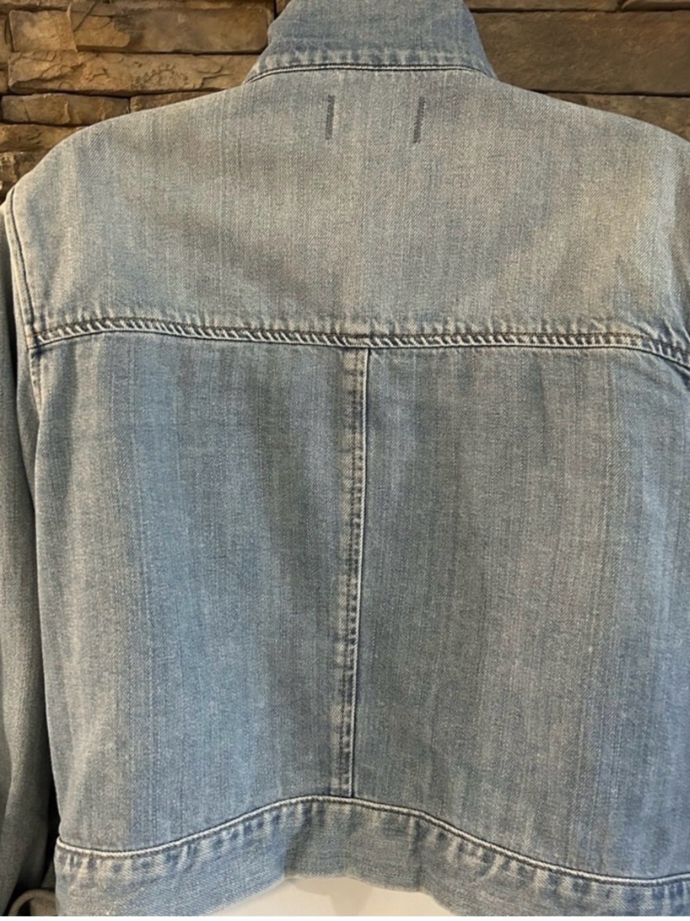 Paige Light Wash Denim Jacket Button Women's M - Picture 3 of 5